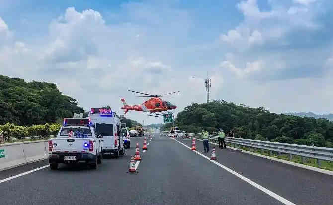 泉港区高速公路汽车救援案例